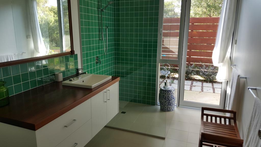 Wilderness House Bed & Breakfast Margaret River Oda fotoğraf
